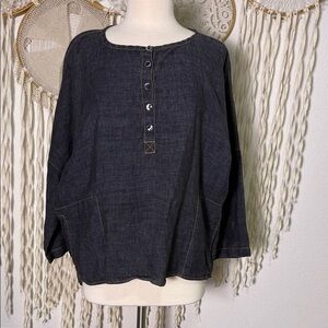 Eileen Fisher Dark Wash Chambray Linen Top Size Small